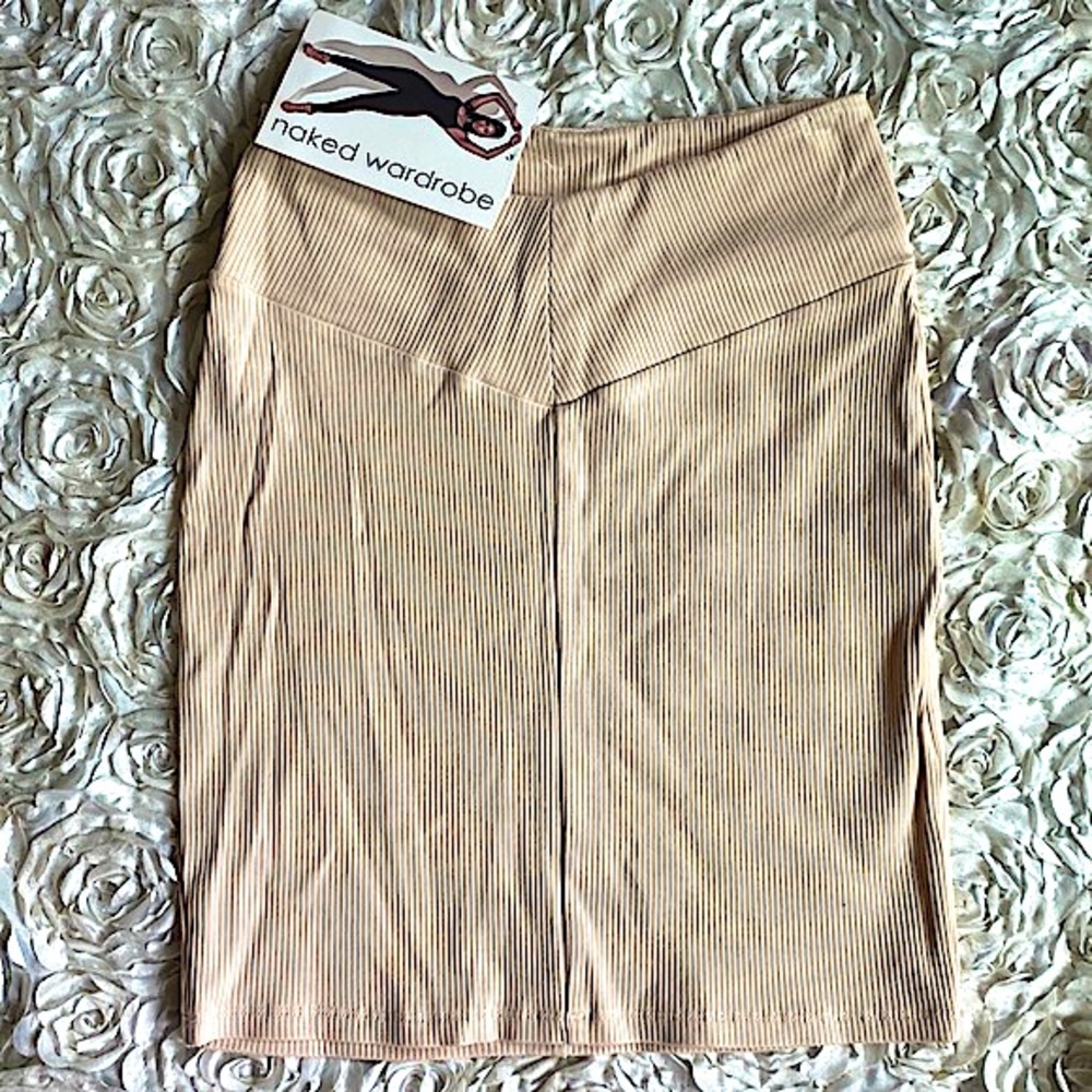 New Naked Wardrobe V cut rubbed skirt size medium in oatmeal